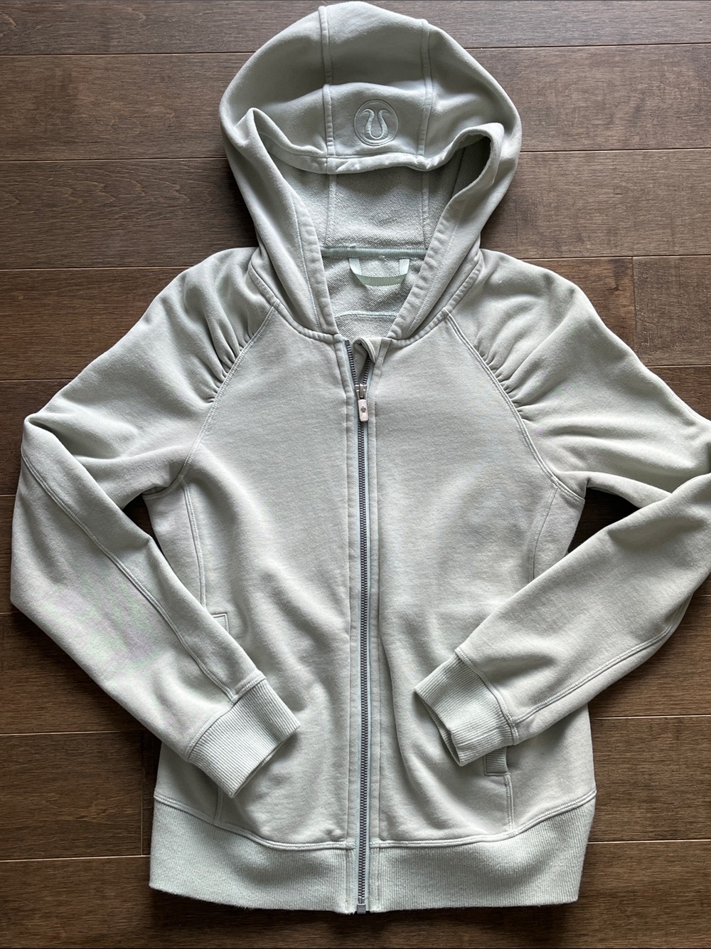 Lululemon Full Zip-Up Hoodie Sage Green Size 4 *Rare* - Picture 7 of 9